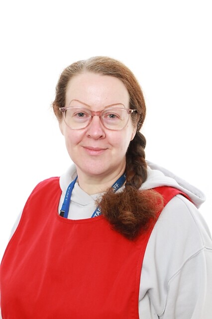 Photo of Miss R Bennett